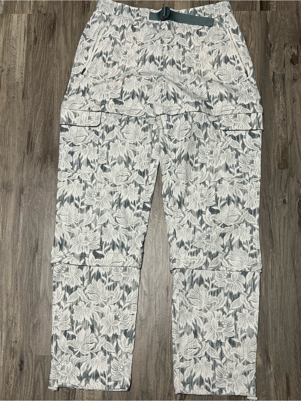 Athleta Trekkie Convertible Hike Pants Ethereal Bloom Floral Gray Size 8